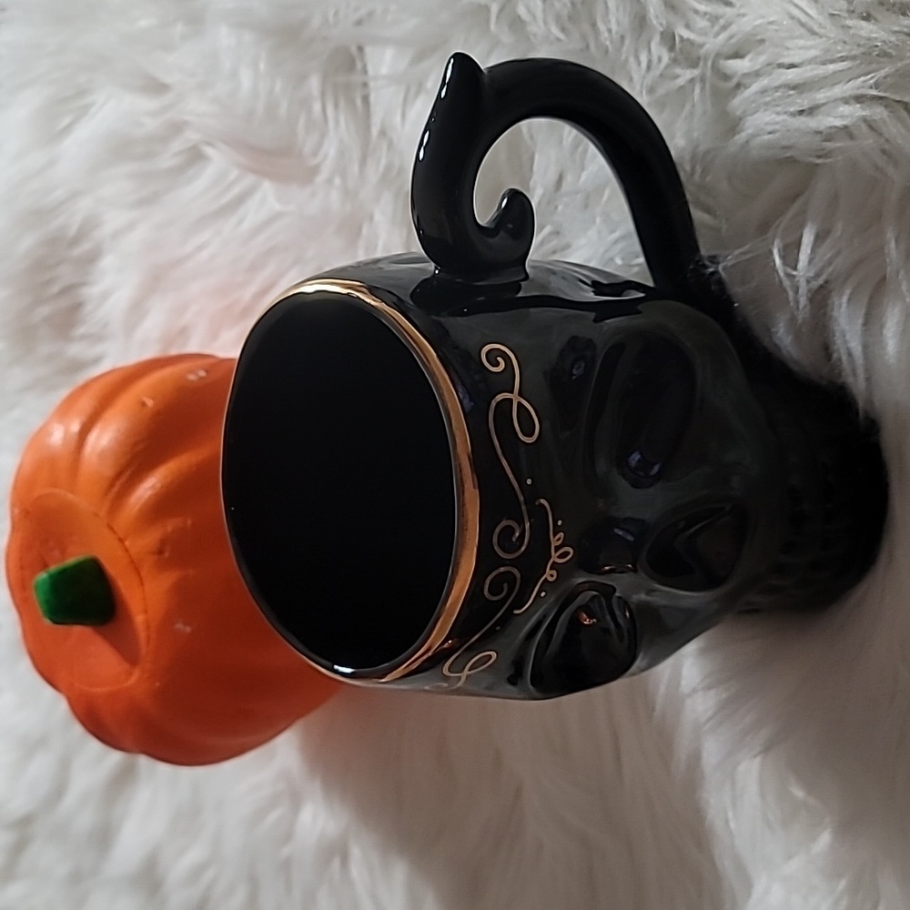 Skull Large Mug